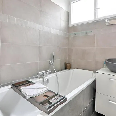 Le Coin Des Lecteurs - 1er Arrondissement 75m²