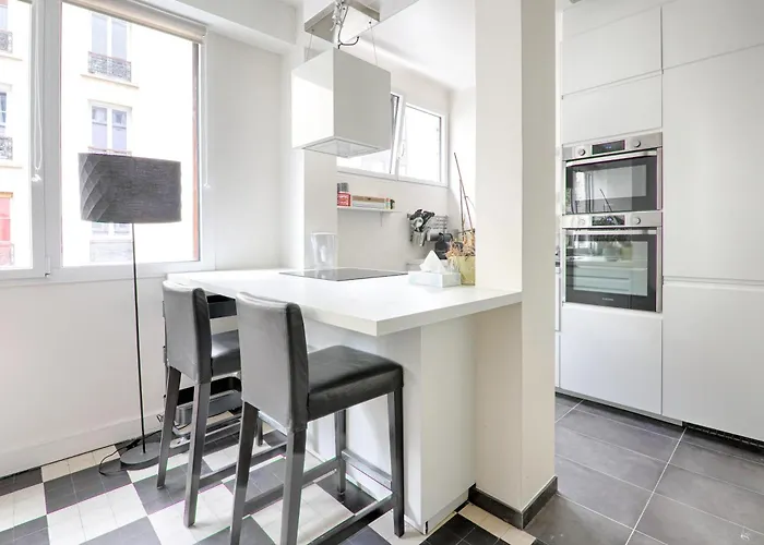 アパート Le Coin Des Lecteurs - 1er Arrondissement 75m² *